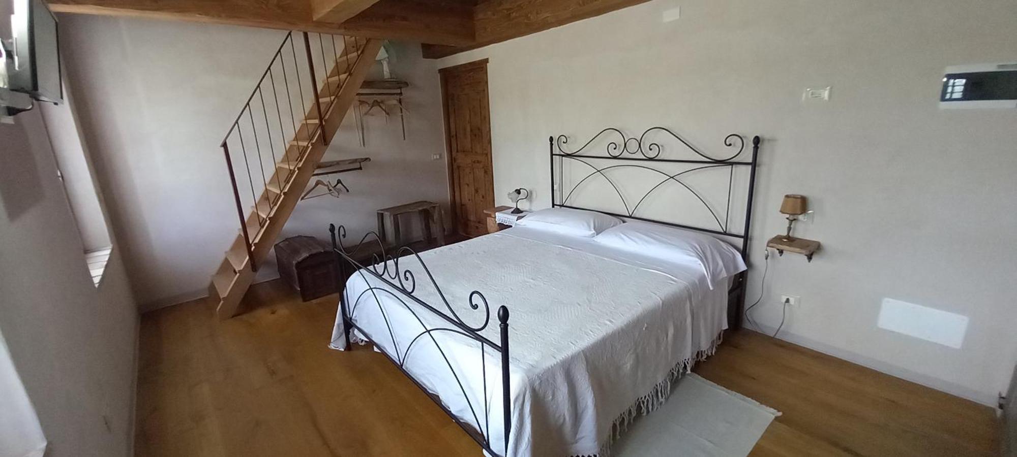فندق La Casa Di Lillia كاستلنوفو ني مونتي المظهر الخارجي الصورة